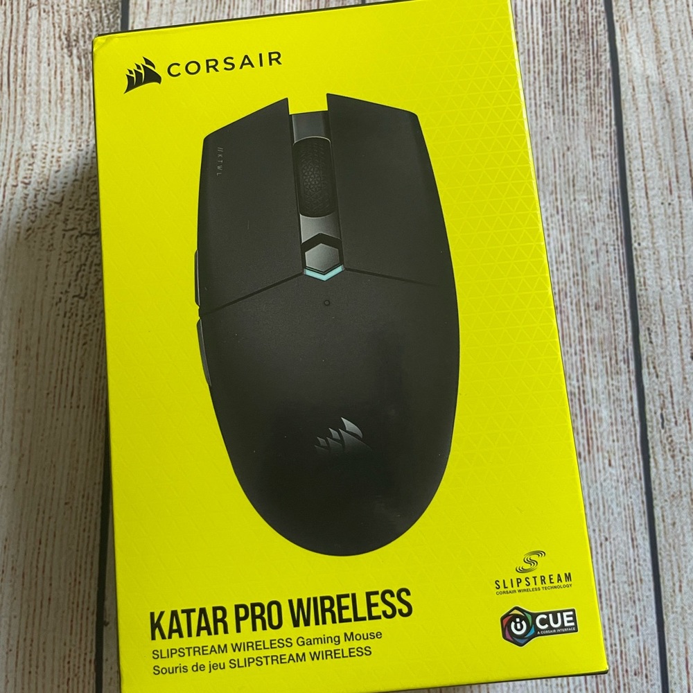 Corsair Katar Pro Wireless gaming Mouse - Picture 1 of 4